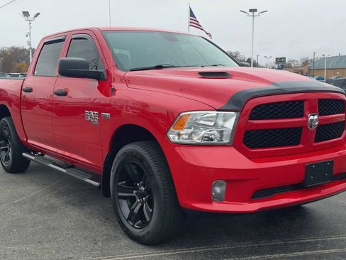 Used 2022 RAM 1500 Express w/ Wheel & Sound Group image 8