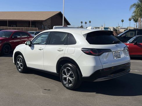 Certified 2023 Honda HR-V EX-L image 3