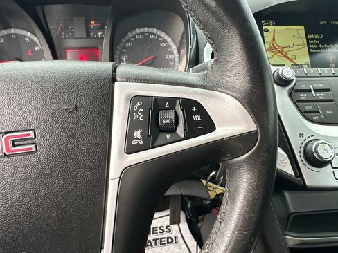 Used 2017 GMC Terrain SLE w/ Technology Package image 24