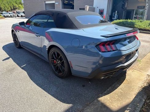 Used 2024 Ford Mustang GT Premium RWD image 3