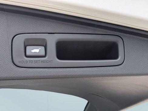 Used 2022 Honda CR-V Touring image 14