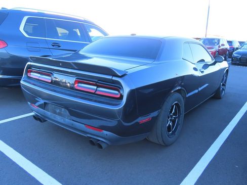 Used 2019 Dodge Challenger R/T image 4