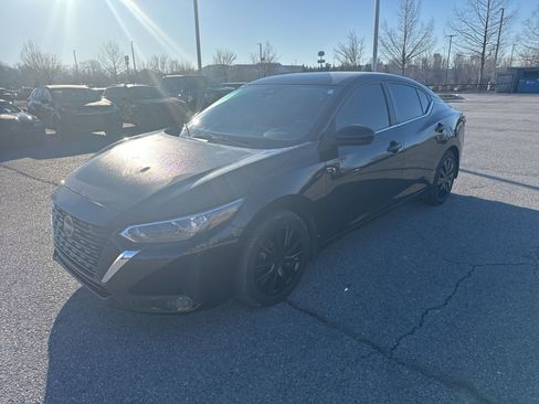 Used 2025 Nissan Sentra S image 1