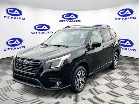 Used 2022 Subaru Forester Premium image 9