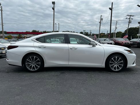 Used 2021 Lexus ES 350 w/ Premium Package image 4