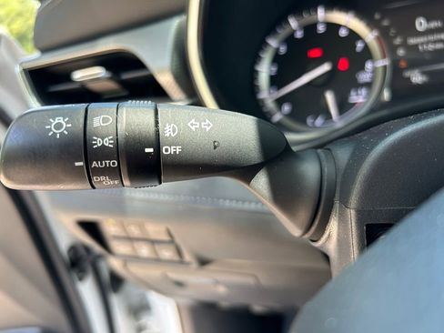 Used 2022 Toyota Highlander Platinum AWD/4WD image 19