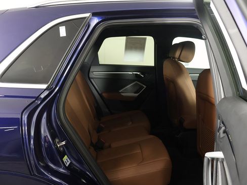 Used 2023 Audi Q3 2.0T Premium w/ Convenience Package image 31