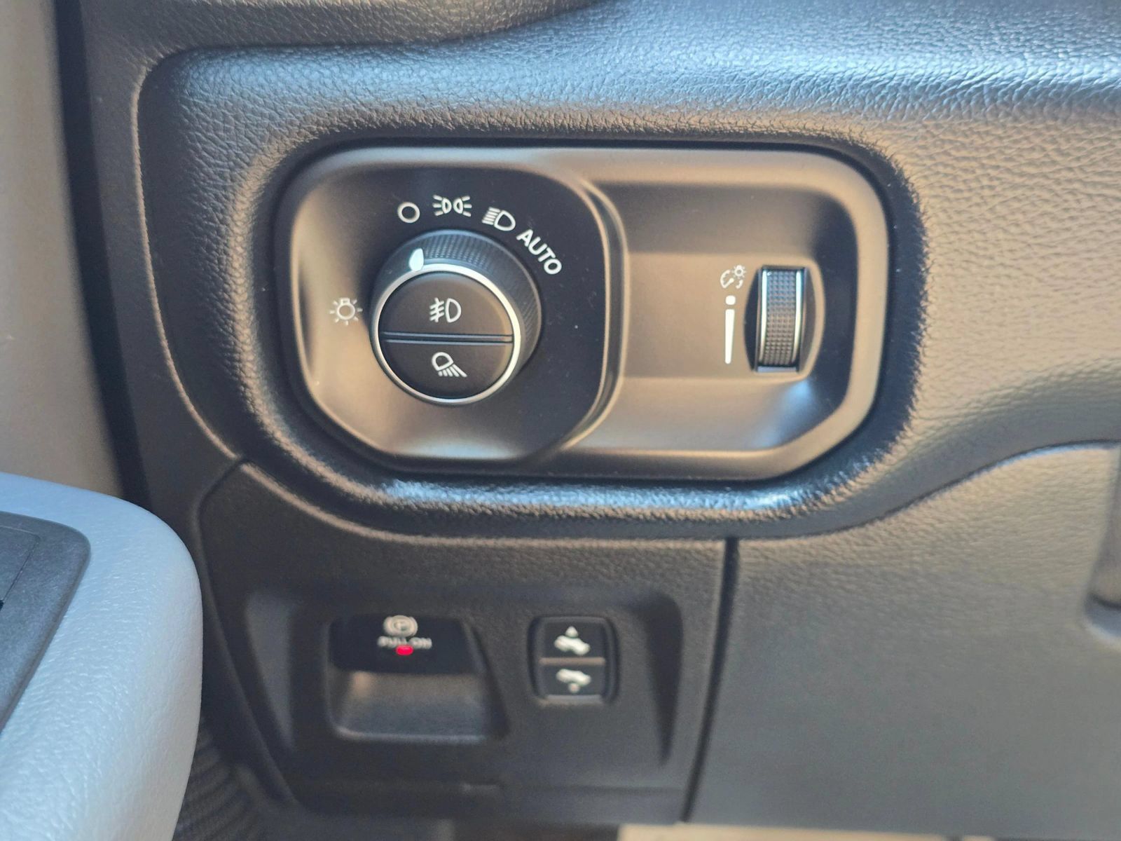 Used 2021 RAM 1500 Big Horn AWD/4WD image 24