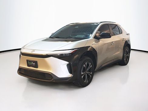 Used 2024 Toyota bZ4X AWD w/ Weather Package image 3