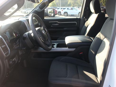 Used 2025 RAM 1500 Big Horn AWD/4WD image 14