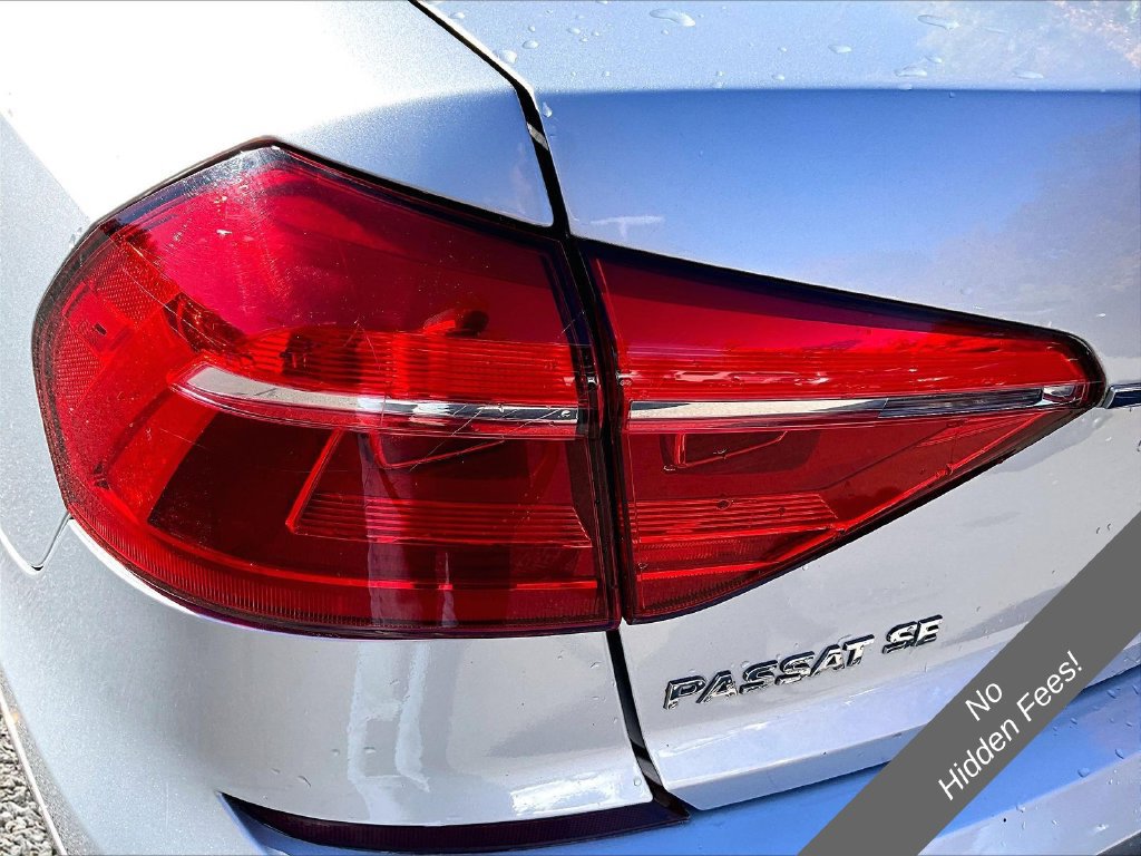 Used 2016 Volkswagen Passat 1.8T SE FWD image 25