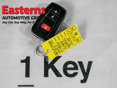 Used 2021 Toyota RAV4 XLE w/ XLE Grade Weather Package AWD/4WD image 26