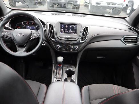 Used 2023 Chevrolet Equinox RS image 19
