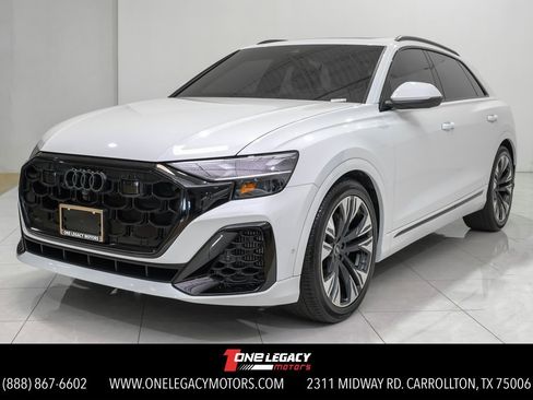 Used 2024 Audi Q8 Prestige image 1