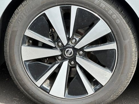 Used 2020 Nissan Altima 2.5 SL FWD image 31