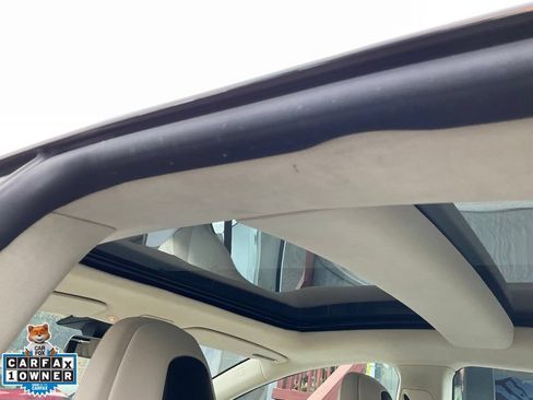 Used 2018 Tesla Model S 75D AWD/4WD image 32