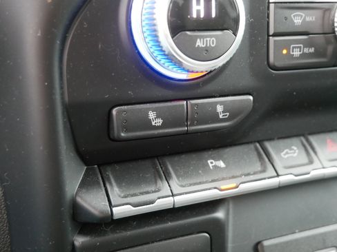 Used 2022 GMC Sierra 1500 Elevation w/ LPO, Elevation Black Package image 31