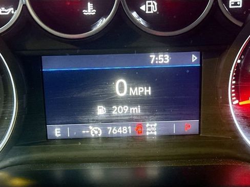 Used 2021 Chevrolet Silverado 1500 RST w/ Bed Protection Package image 13