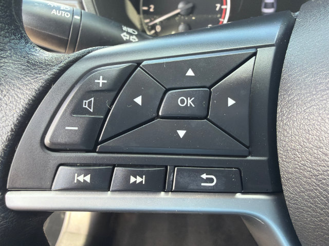 Used 2025 Nissan Altima 2.5 SV FWD image 25