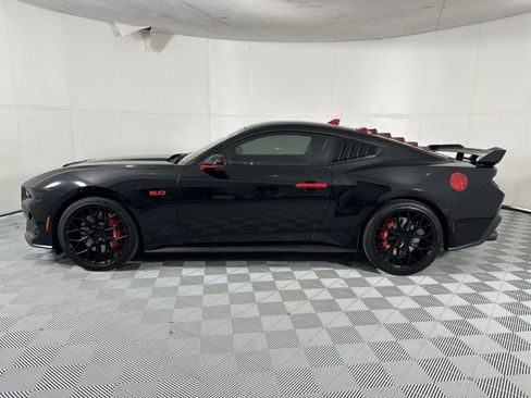 Used 2024 Ford Mustang GT Premium RWD image 5