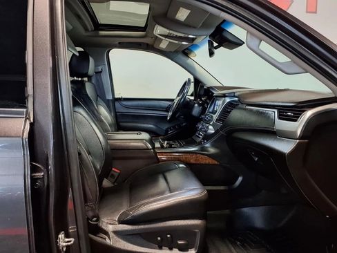Used 2017 Chevrolet Suburban Premier image 14