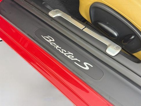Used 2000 Porsche Boxster S RWD image 39