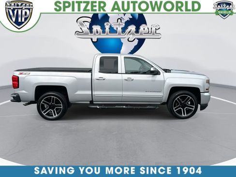 Used 2018 Chevrolet Silverado 1500 LT w/ LPO, Black Pack AWD/4WD image 10