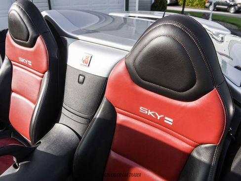 Used 2008 Saturn Sky Red Line RWD image 38