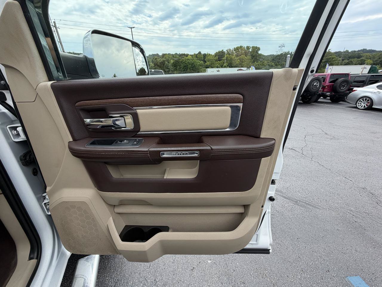 Used 2018 RAM 2500 Laramie AWD/4WD image 40