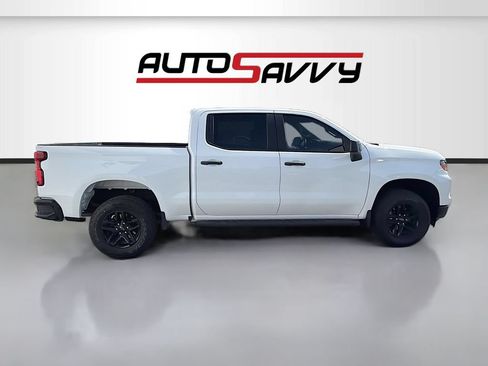 Used 2024 Chevrolet Silverado 1500 Custom Trail Boss w/ LPO, Dark Essentials Package AWD/4WD image 8