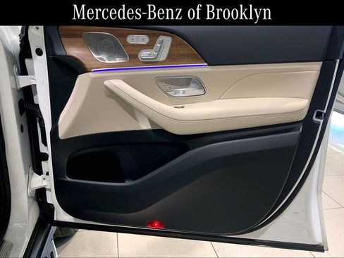 Certified 2026 Mercedes-Benz GLS 450 4MATIC image 22