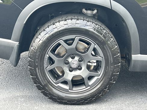 Certified 2025 Honda Pilot TrailSport image 34