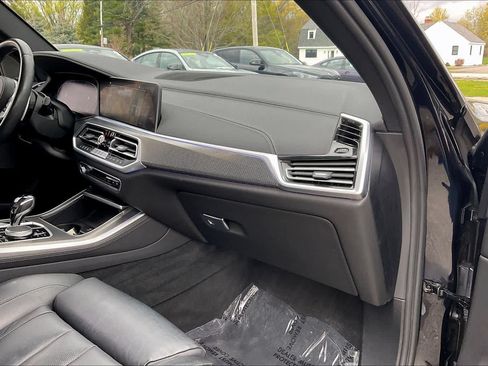 Used 2021 BMW X5 xDrive40i w/ M Sport Package AWD/4WD image 35