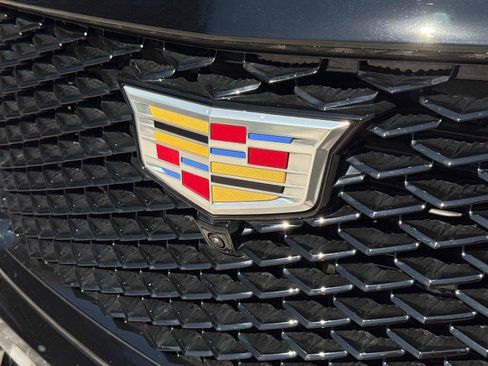 Used 2026 Cadillac Escalade Platinum Sport AWD/4WD image 10