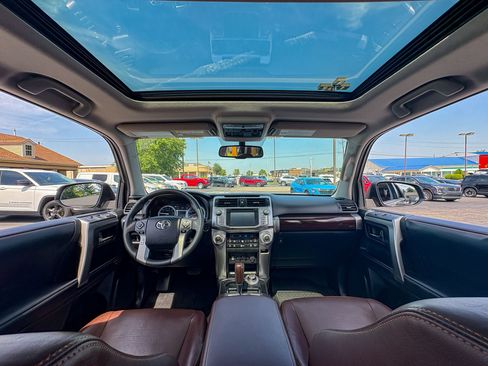 Used 2018 Toyota 4Runner Limited AWD/4WD image 2