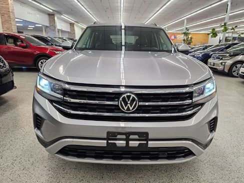 Used 2021 Volkswagen Atlas SE image 2