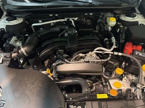 Certified 2025 Subaru Outback Limited image 39