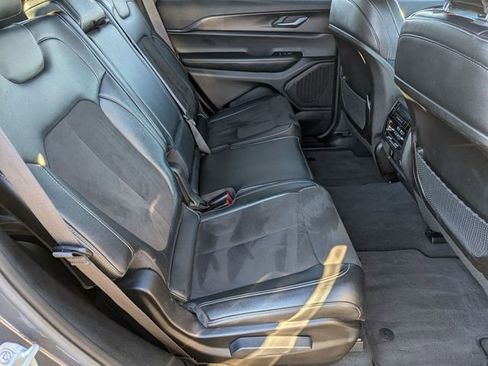 Certified 2024 Jeep Grand Cherokee L Laredo image 29