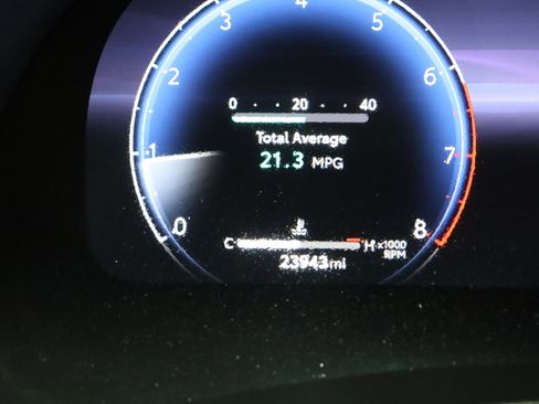 Used 2024 Toyota Highlander Limited image 43