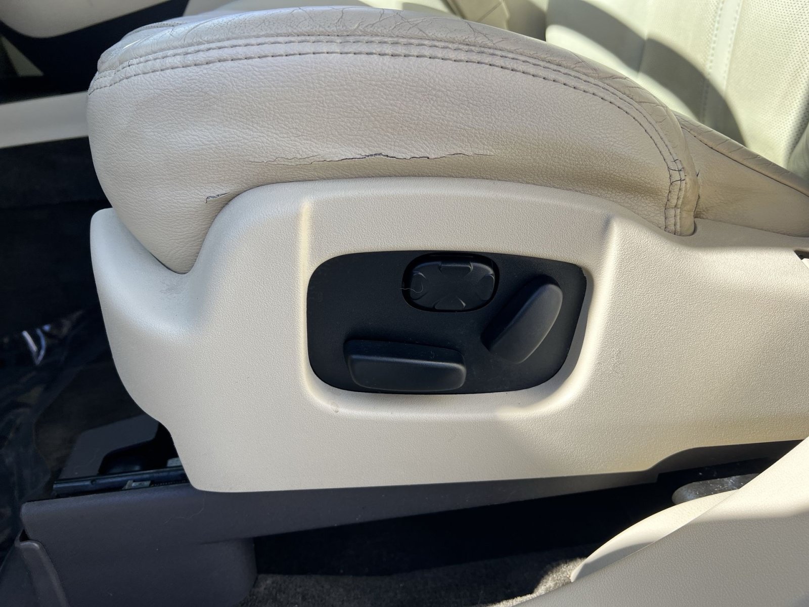 Used 2018 Lincoln MKT AWD w/ Technology Package image 22