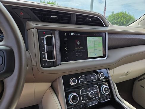 Used 2023 GMC Yukon Denali RWD image 22
