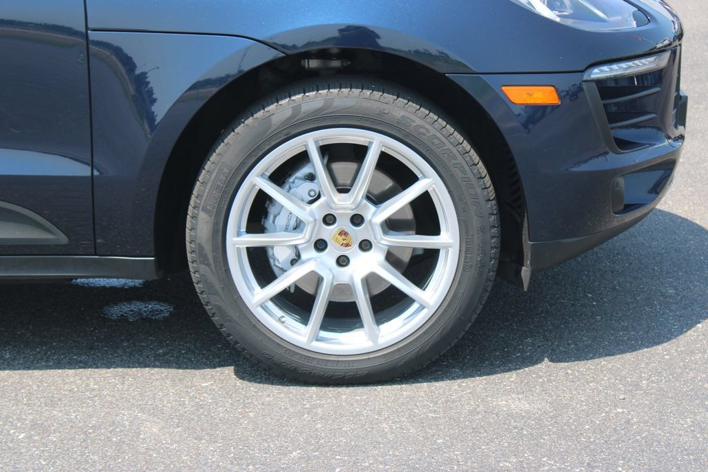 Used 2018 Porsche Macan S AWD/4WD image 12