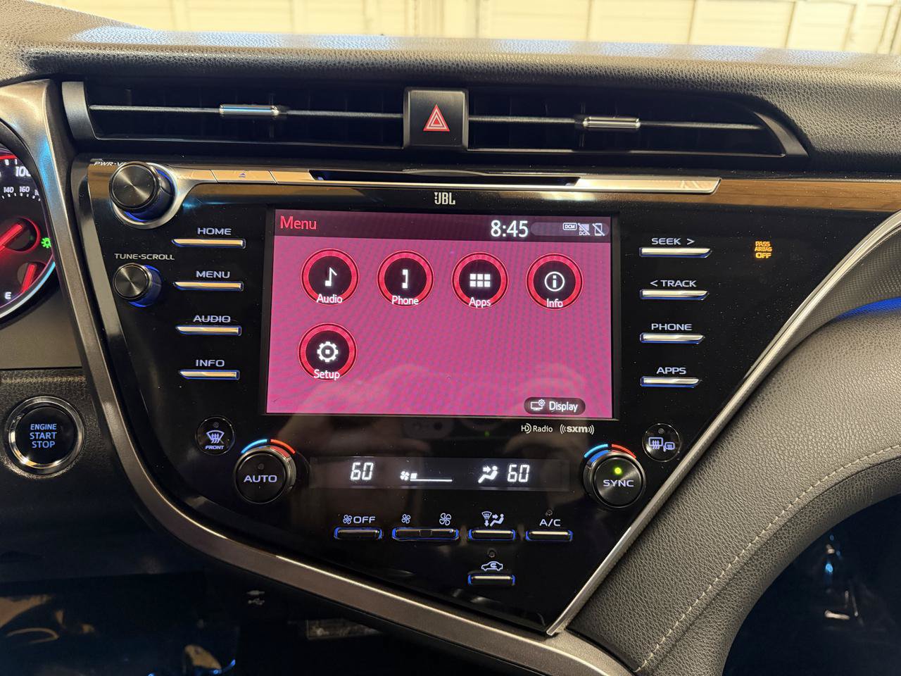 Used 2018 Toyota Camry XSE FWD image 16