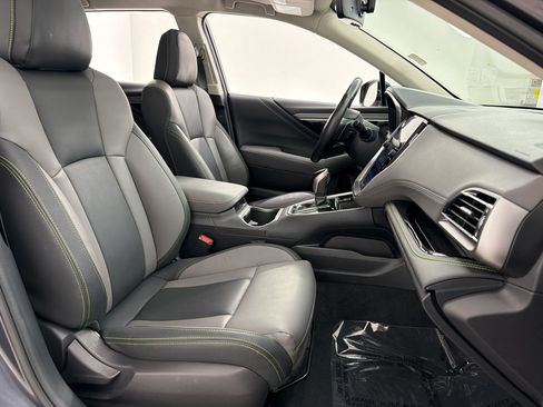 Used 2025 Subaru Outback Onyx Edition AWD/4WD image 25