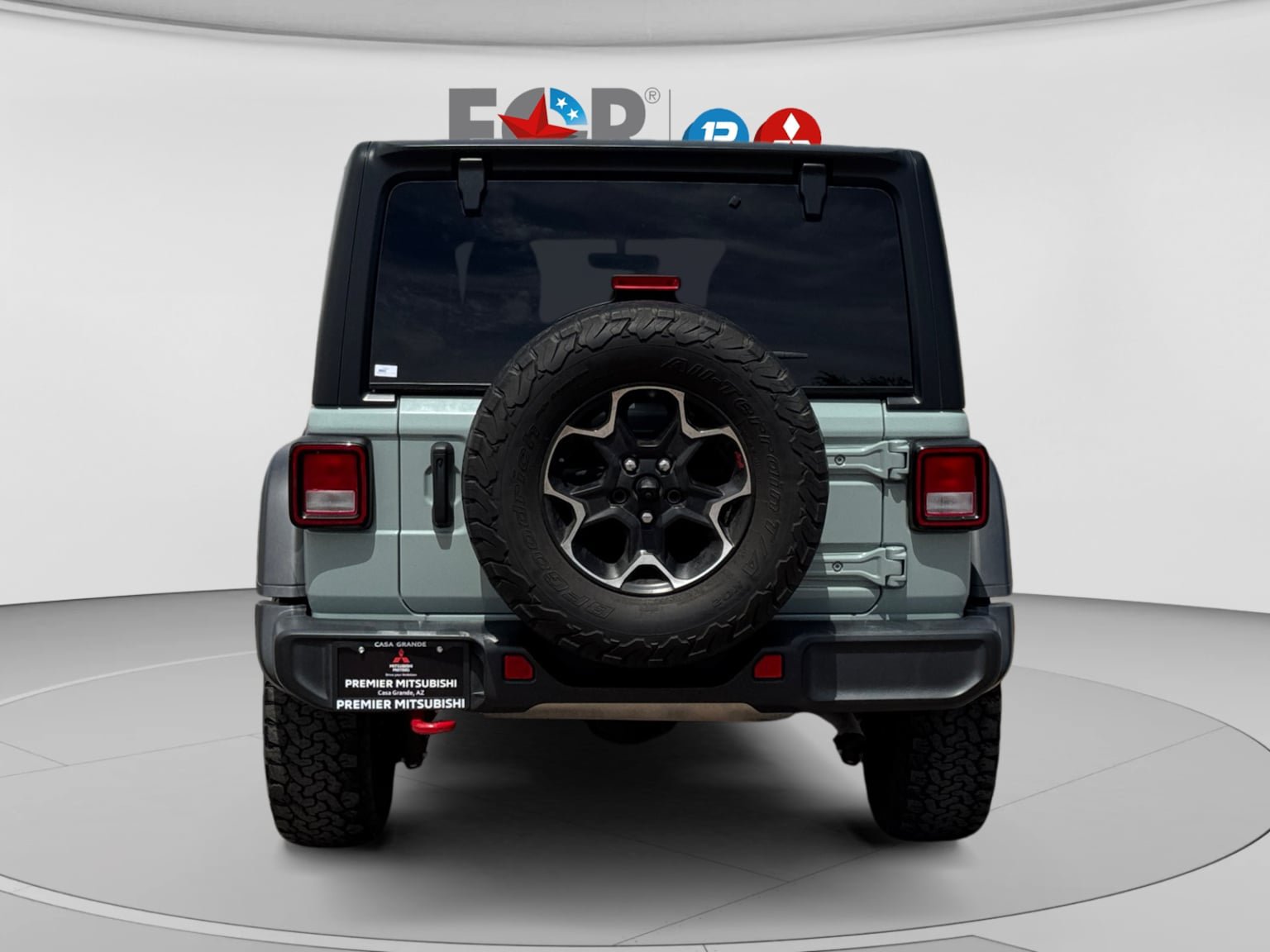 Used 2023 Jeep Wrangler Unlimited Rubicon AWD/4WD image 4