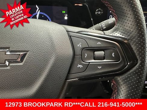 Certified 2025 Chevrolet Trax RS w/ Driver Confidence Package FWD image 13