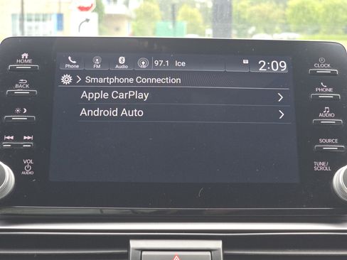 Used 2022 Honda Accord Sport image 9