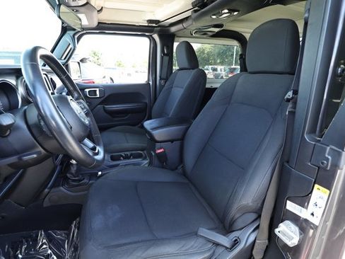 Used 2020 Jeep Wrangler Sport AWD/4WD image 21
