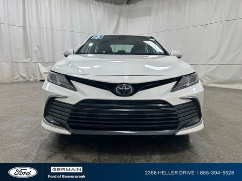 Used 2023 Toyota Camry LE image 3