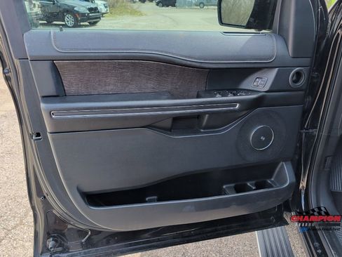 Used 2020 Ford Expedition Limited w/ Special Edition Package AWD/4WD image 24